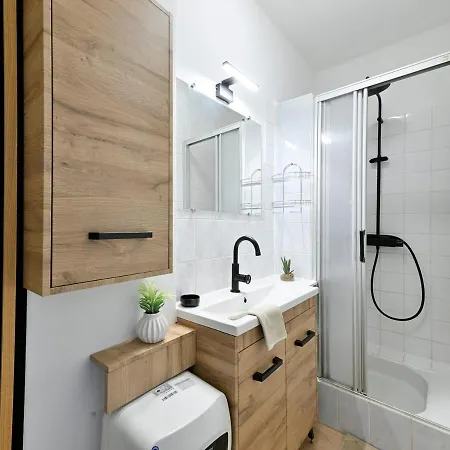 L'adresse Tranquille Douceur Et Discretion *